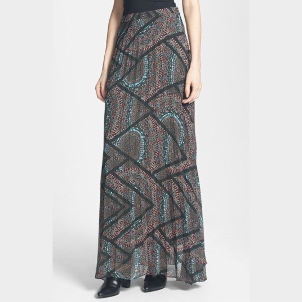 Lucy & Laurel Size M Rainbow Criss Cross Aztec Patterned Maxi Skirt